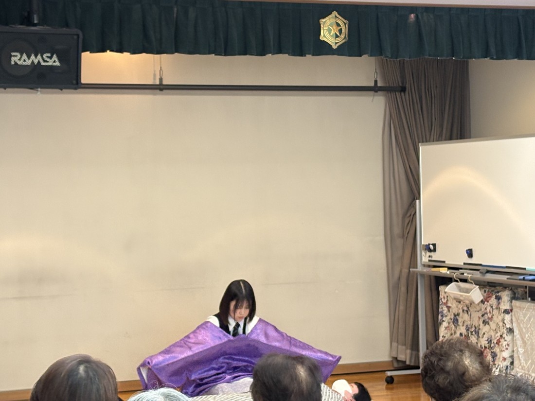 納棺の儀デモンストレーションの様子